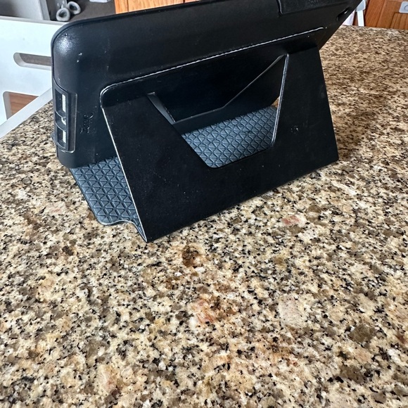 iPad mini - Picture 4 of 9